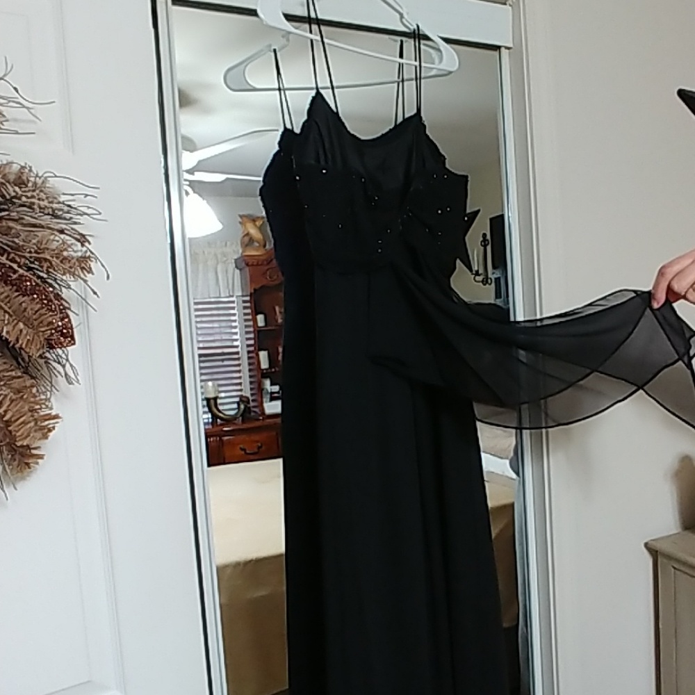 Chelsea Nites long Evening Gown Sequins around top NWOT - Picture 3 of 4